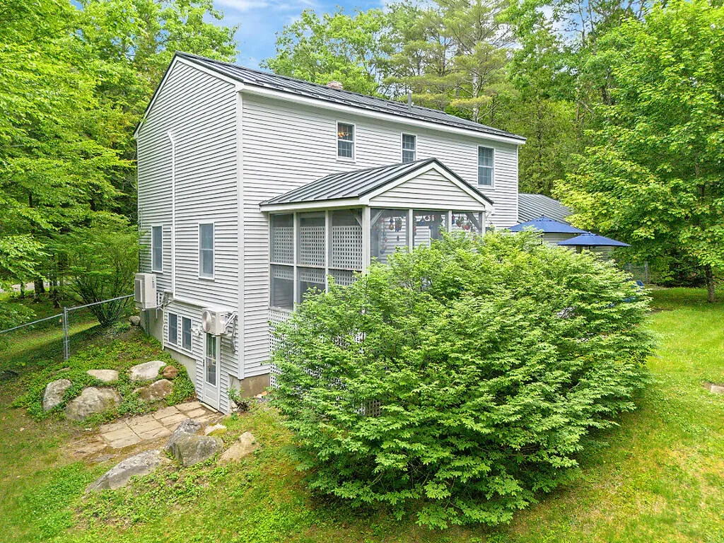 40 Pheasant Run Road Belgrade ME 04917