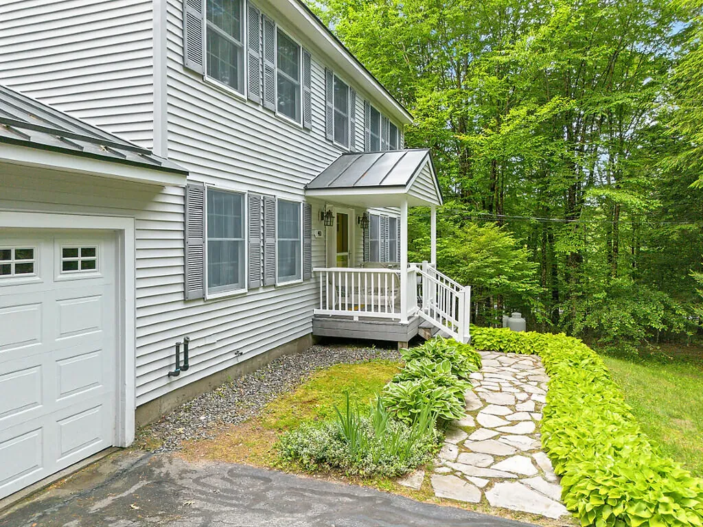 40 Pheasant Run Road Belgrade ME 04917