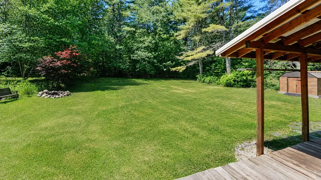 33 Ridge Terrace Drive Casco ME 04015