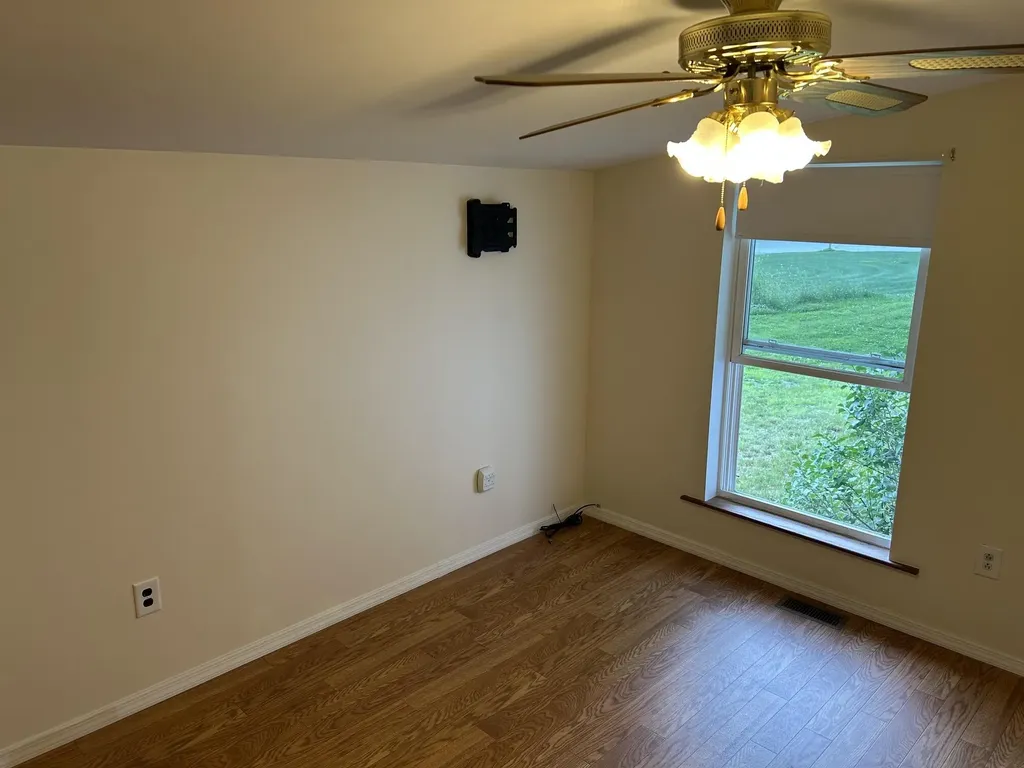 14 Kevin Street Sanford ME 04073