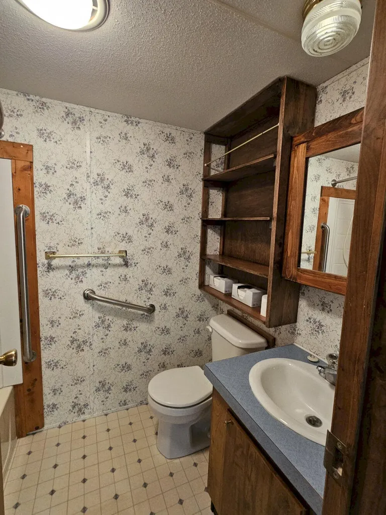9 Swain Drive Norridgewock ME 04957