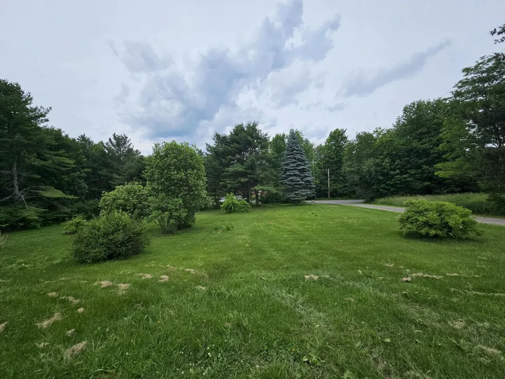 9 Swain Drive Norridgewock ME 04957