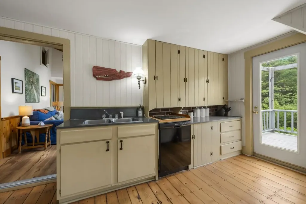261 Ocean Point Road Boothbay Harbor ME 04538