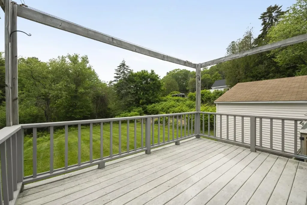 261 Ocean Point Road Boothbay Harbor ME 04538