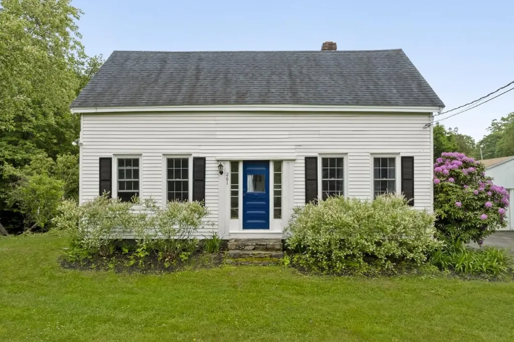 261 Ocean Point Road Boothbay Harbor ME 04538