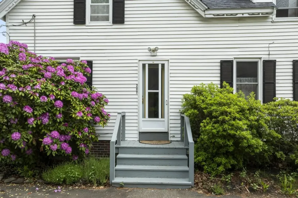 261 Ocean Point Road Boothbay Harbor ME 04538