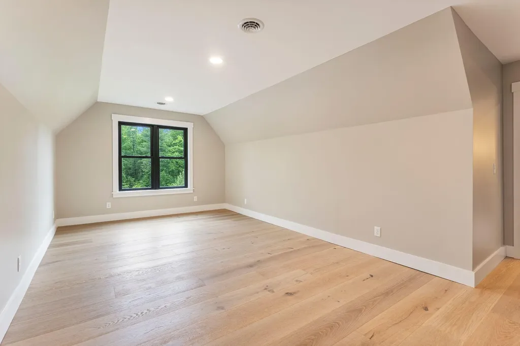 72 Deer Creek Crossing Durham ME 04222