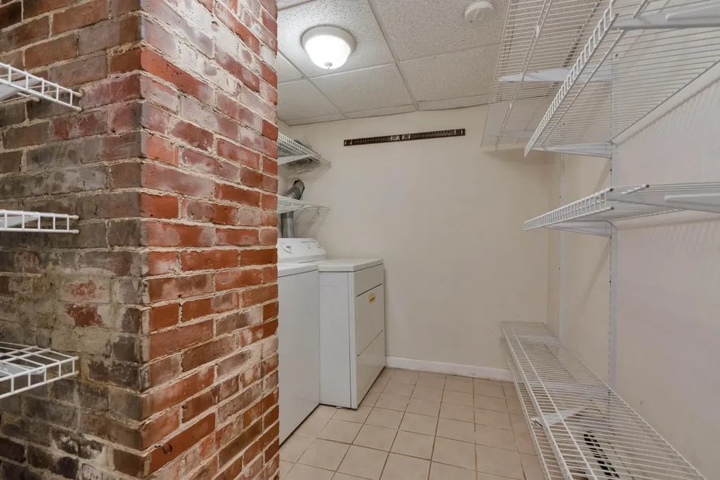 259 York Street Portland ME 04102