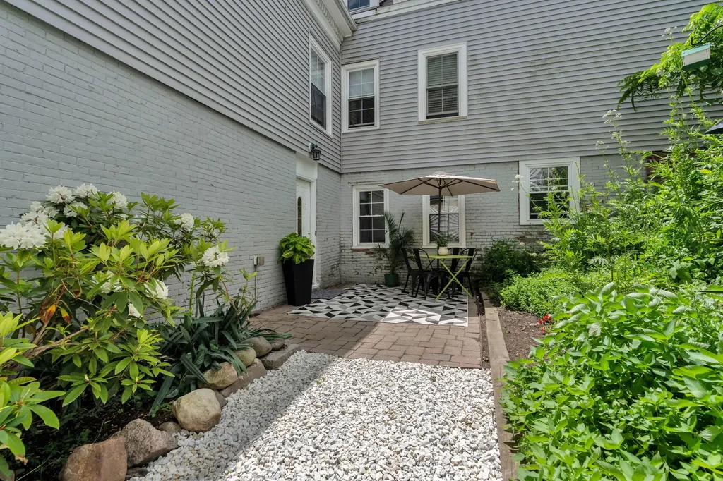 259 York Street Portland ME 04102