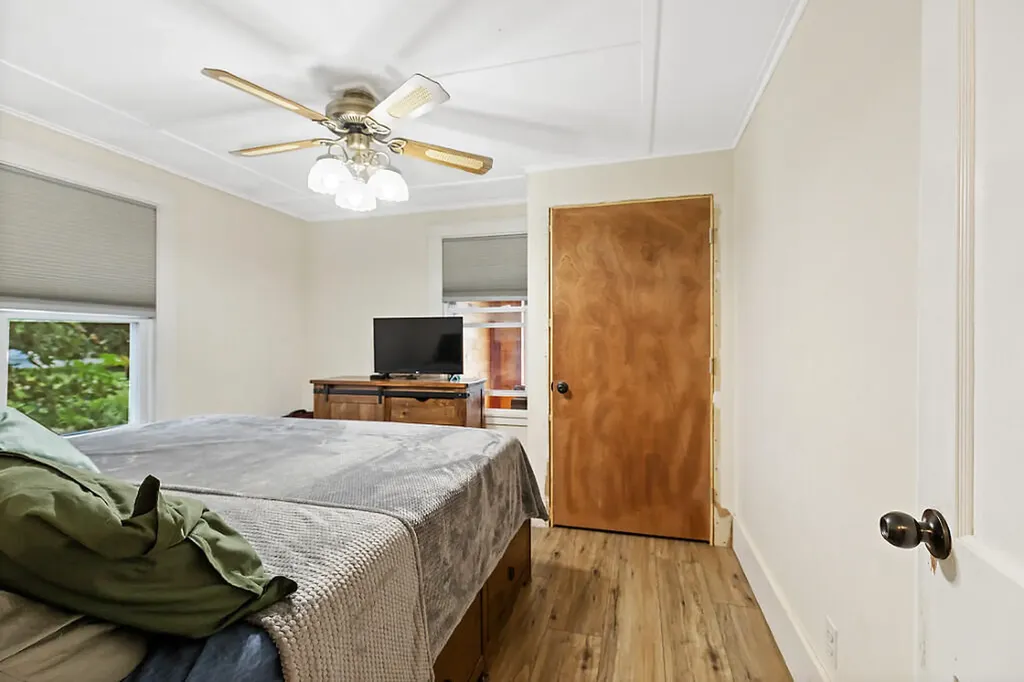 33 Cottage Street Fairfield ME 04901