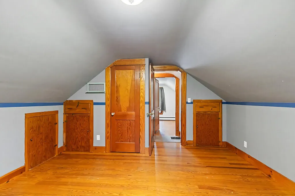 33 Cottage Street Fairfield ME 04901
