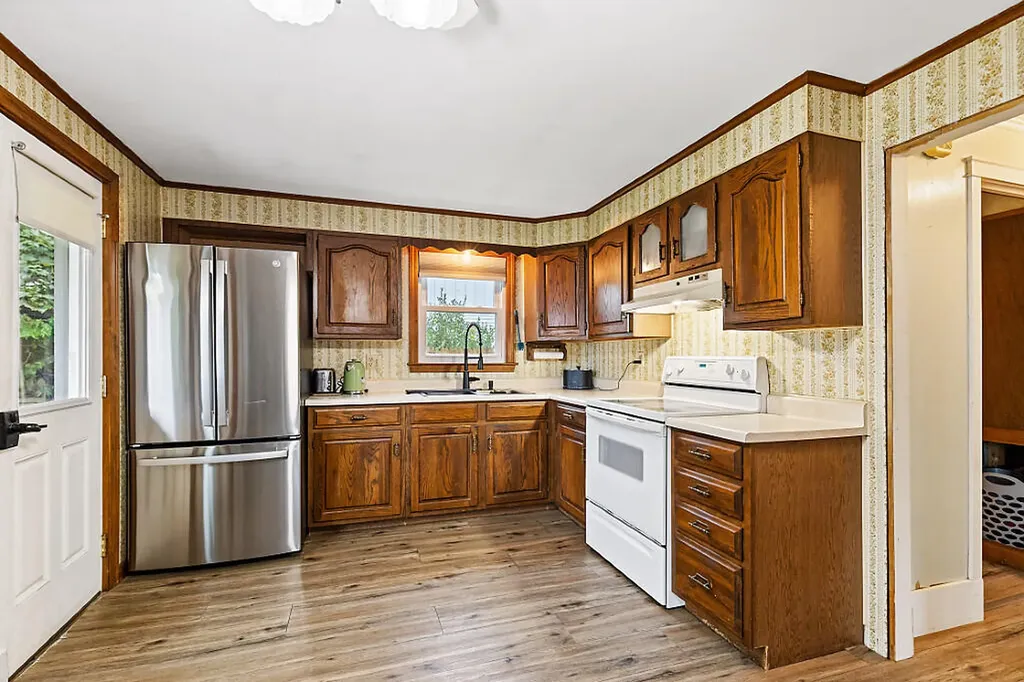 33 Cottage Street Fairfield ME 04901