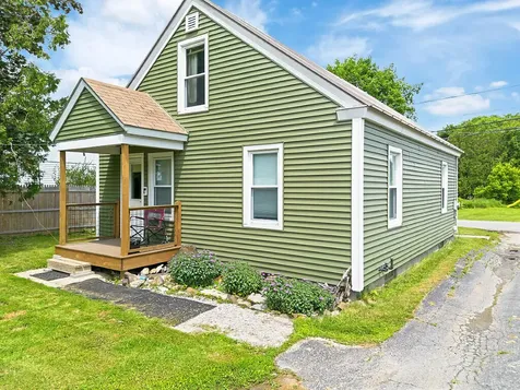 33 Cottage Street Fairfield ME 04901