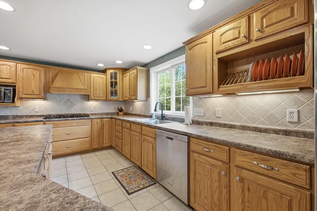 80 River Road Biddeford ME 04005