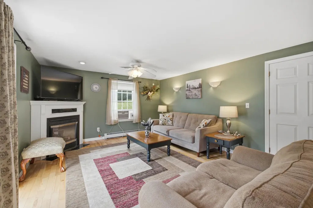 80 River Road Biddeford ME 04005