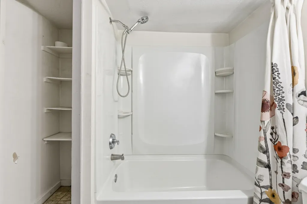 20 Lemon Lane Freeport ME 04032