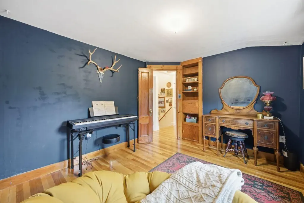 187 Pierce Street Westbrook ME 04092