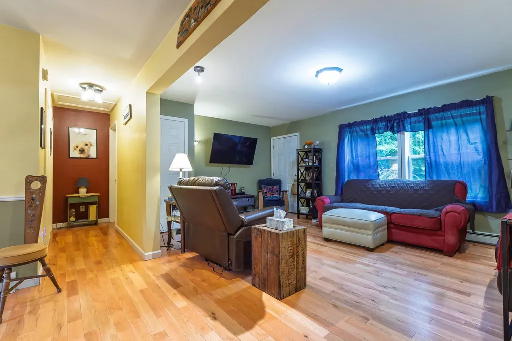 234 Cleve Tripp Road Poland ME 04274