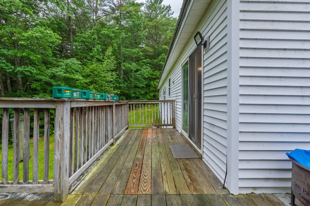 234 Cleve Tripp Road Poland ME 04274