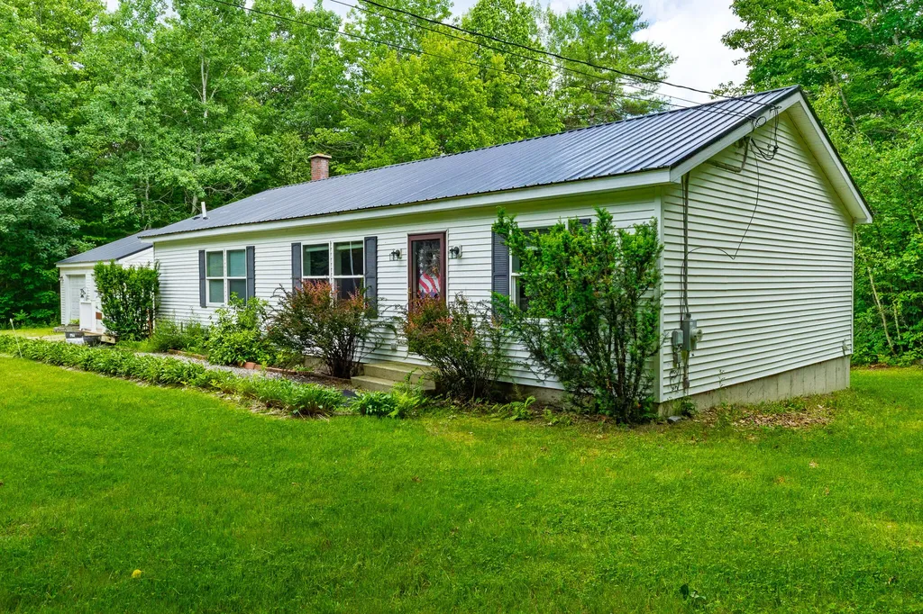234 Cleve Tripp Road Poland ME 04274