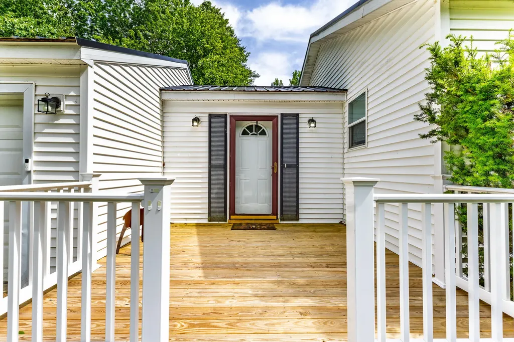 234 Cleve Tripp Road Poland ME 04274