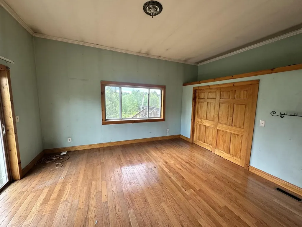 19 Earles Way New Portland ME 04961