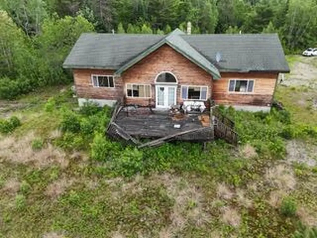 19 Earles Way New Portland ME 04961