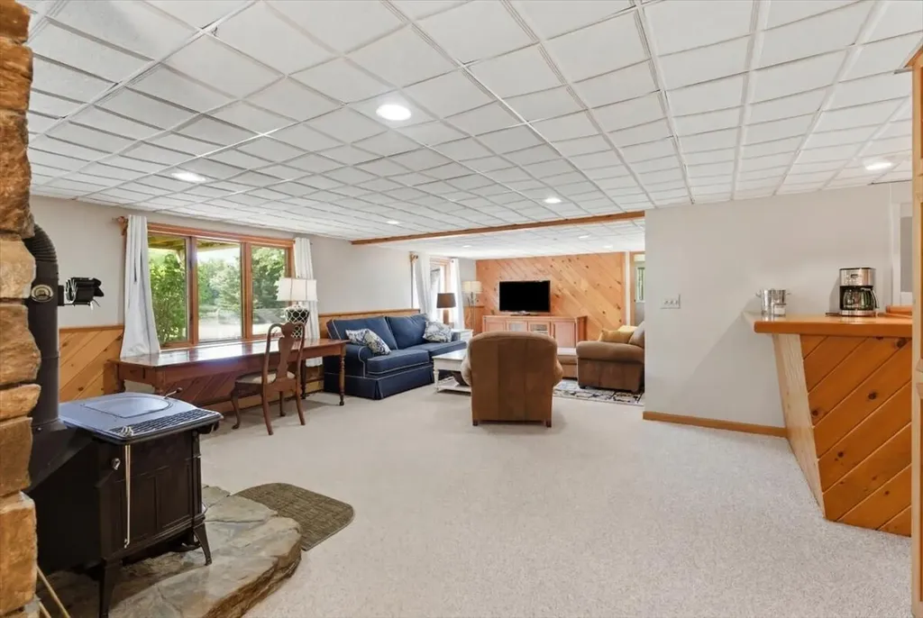 641 N Parish Road N Turner ME 04282
