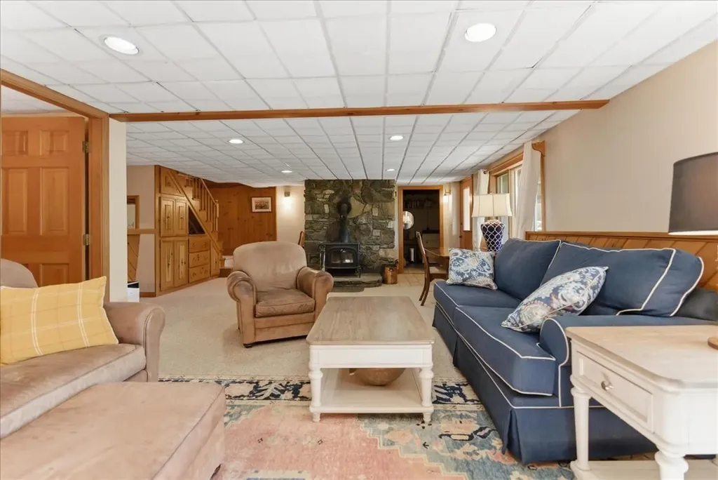 641 N Parish Road N Turner ME 04282