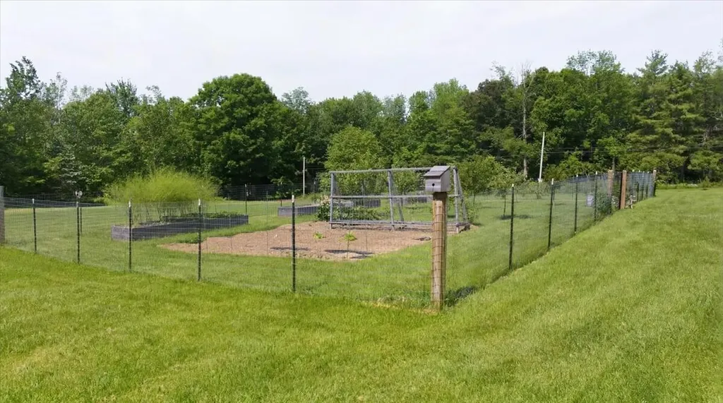 641 N Parish Road N Turner ME 04282