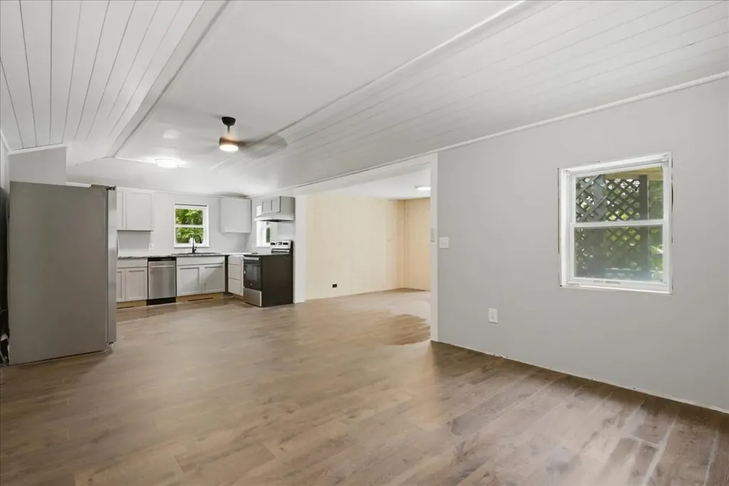 182 Manley Road Auburn ME 04210