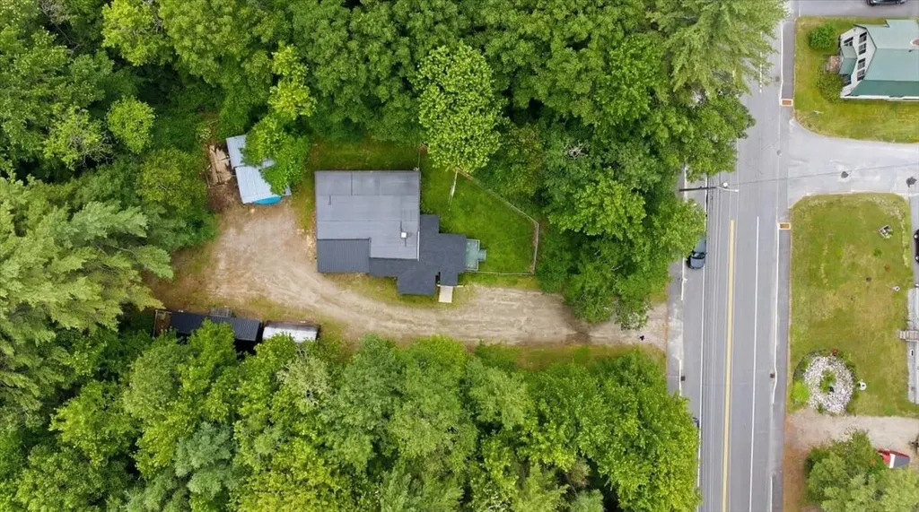 182 Manley Road Auburn ME 04210
