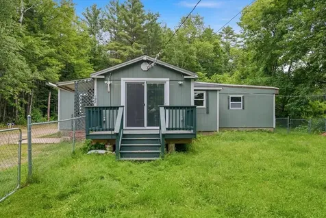 182 Manley Road Auburn ME 04210