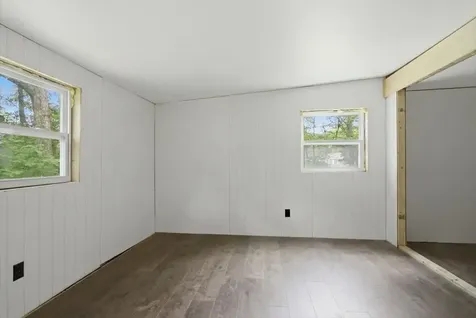 182 Manley Road Auburn ME 04210