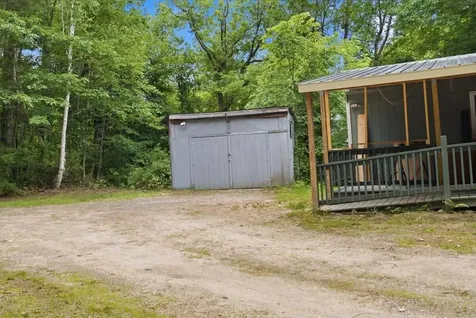 182 Manley Road Auburn ME 04210