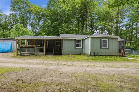 182 Manley Road Auburn ME 04210