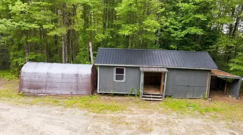 182 Manley Road Auburn ME 04210