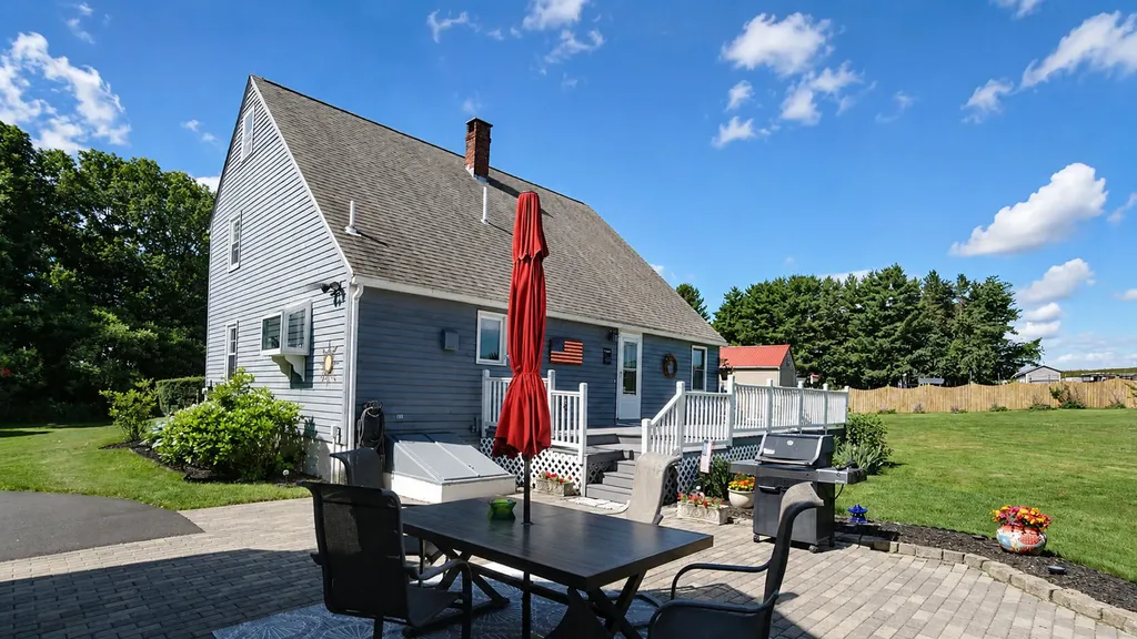 42 Rust Road Gorham ME 04038