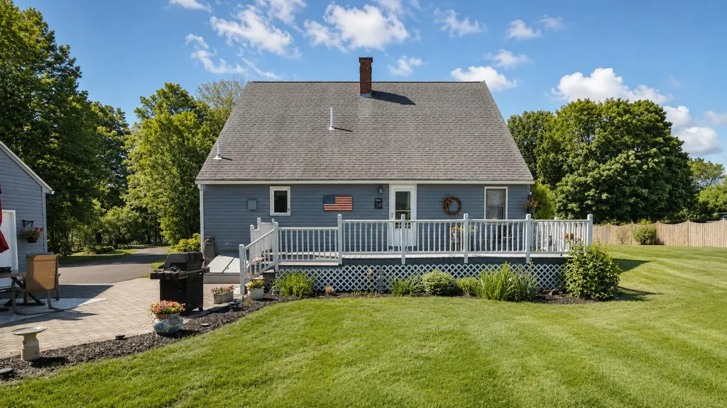 42 Rust Road Gorham ME 04038