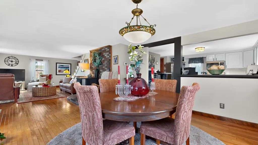42 Rust Road Gorham ME 04038