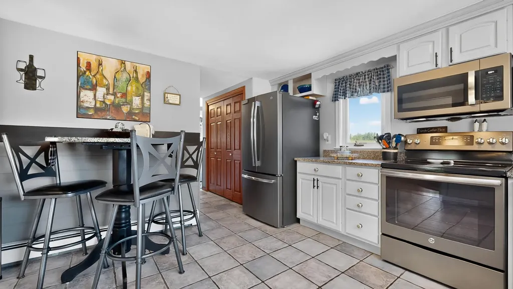 42 Rust Road Gorham ME 04038