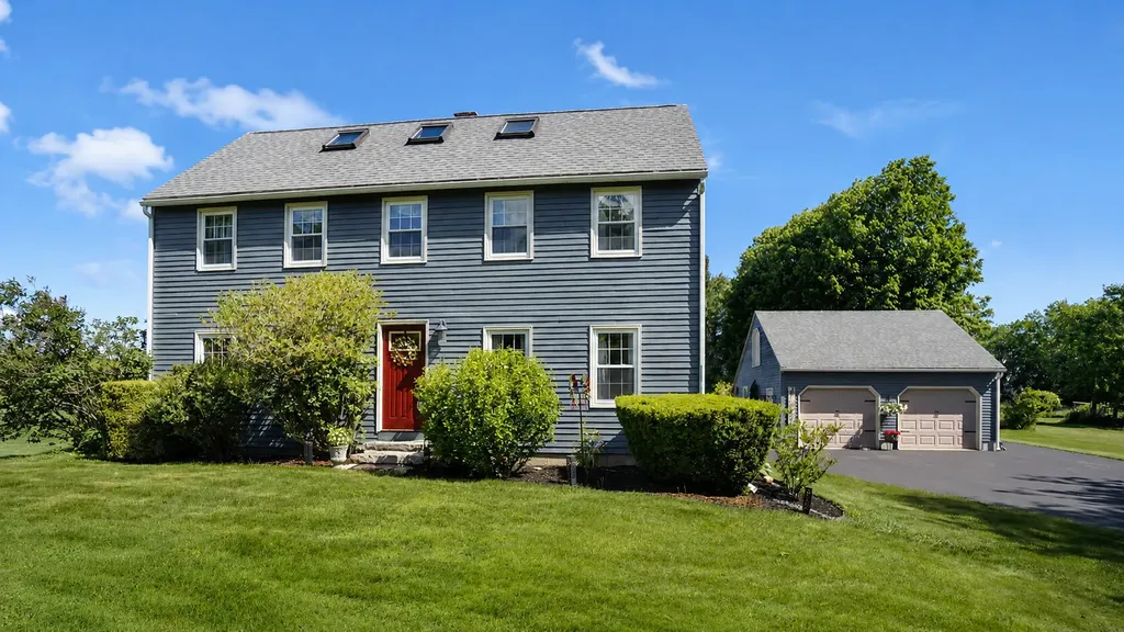 42 Rust Road Gorham ME 04038