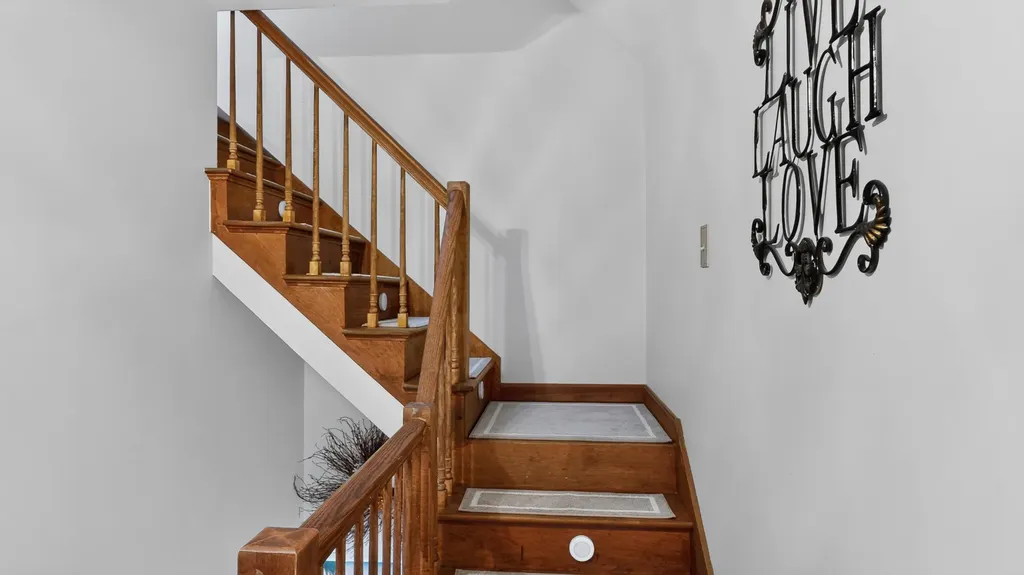 42 Rust Road Gorham ME 04038