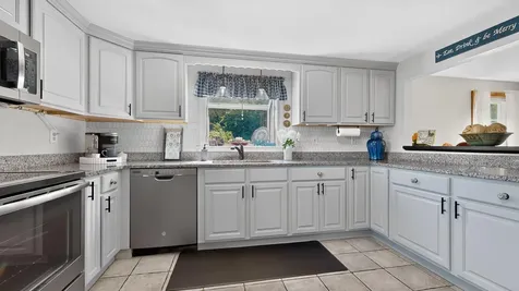 42 Rust Road Gorham ME 04038