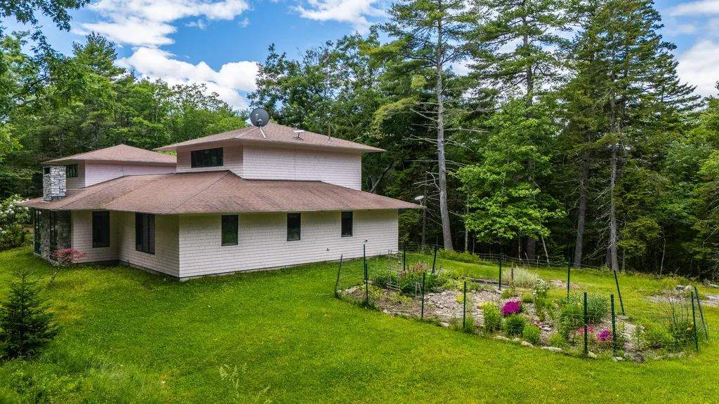 52 Oak Run Road Westport Island ME 04578