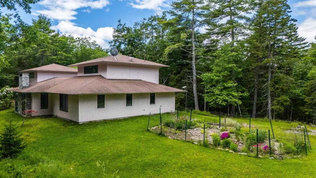 52 Oak Run Road Westport Island ME 04578
