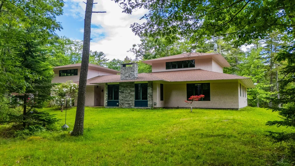 52 Oak Run Road Westport Island ME 04578