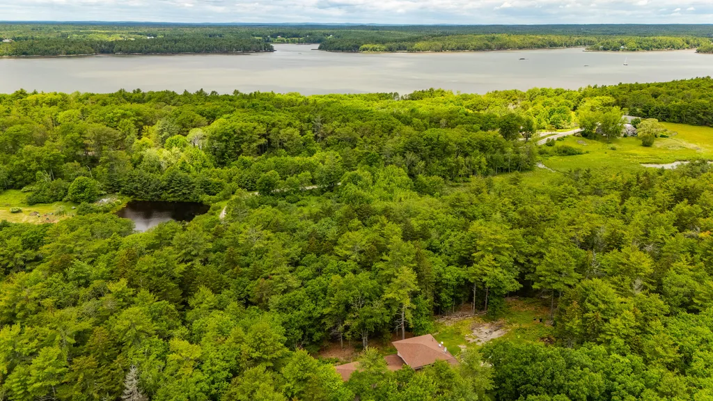 52 Oak Run Road Westport Island ME 04578