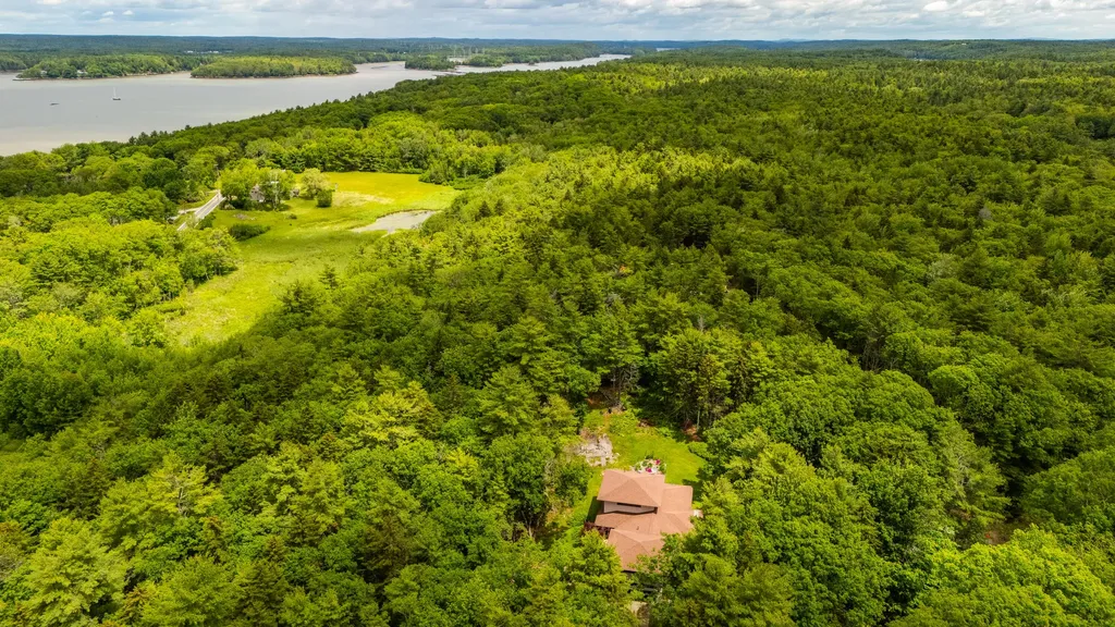 52 Oak Run Road Westport Island ME 04578