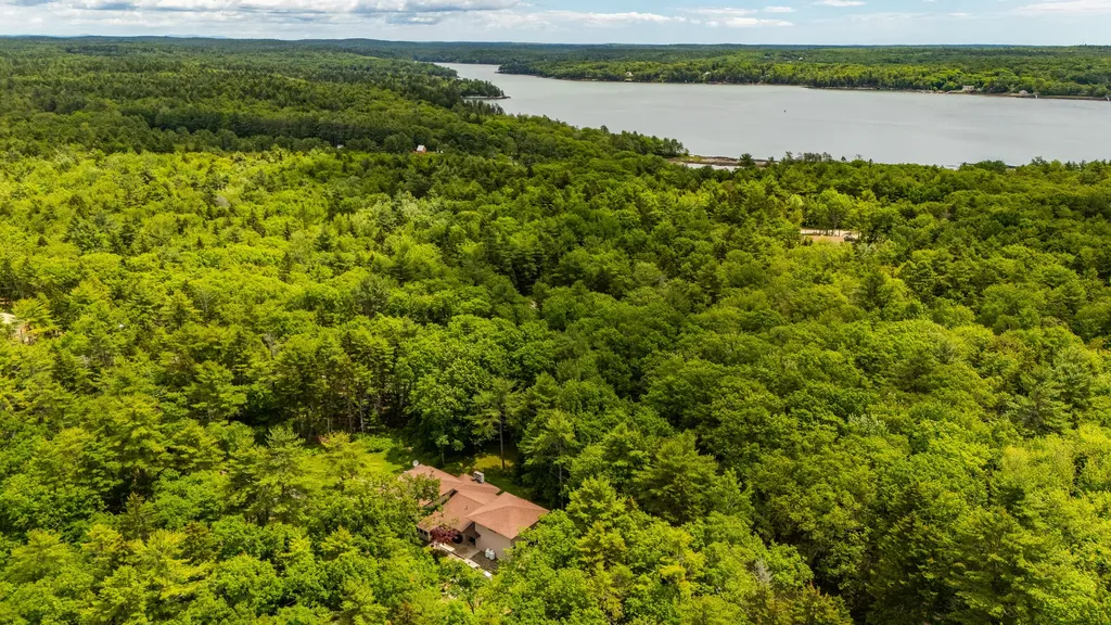 52 Oak Run Road Westport Island ME 04578